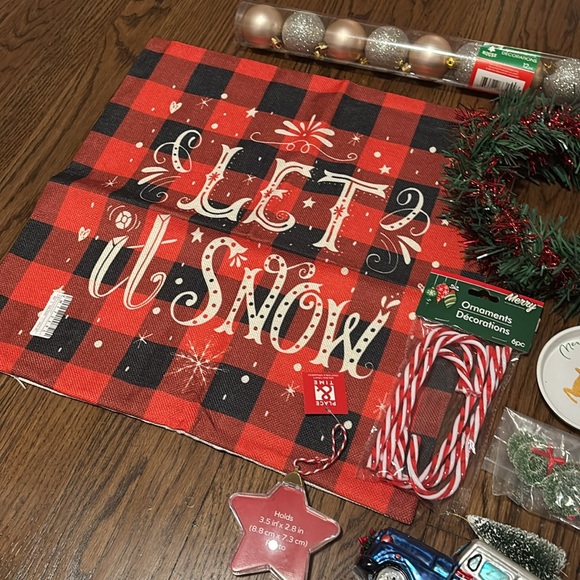 Christmas Decor Bundle 🎄♥️ - Picture 6 of 7
